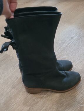 UGG Classic Black Mid-Calf Women’s Leather Boots